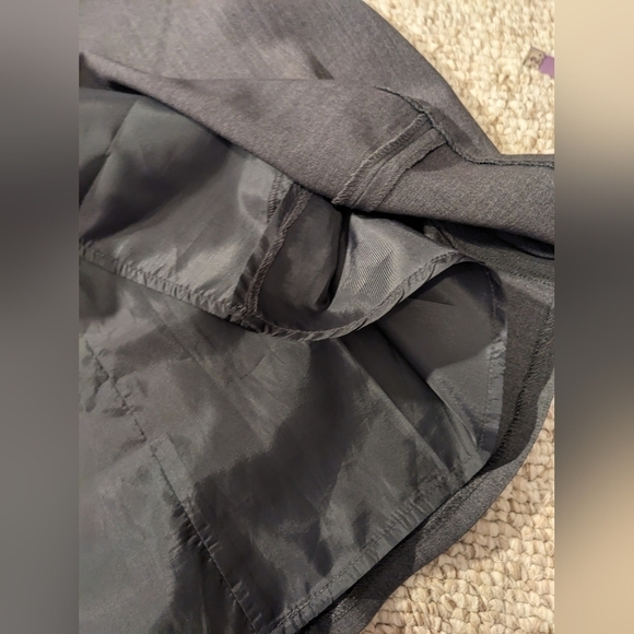 Calvin Klein skirt, size 8 - Picture 6 of 7